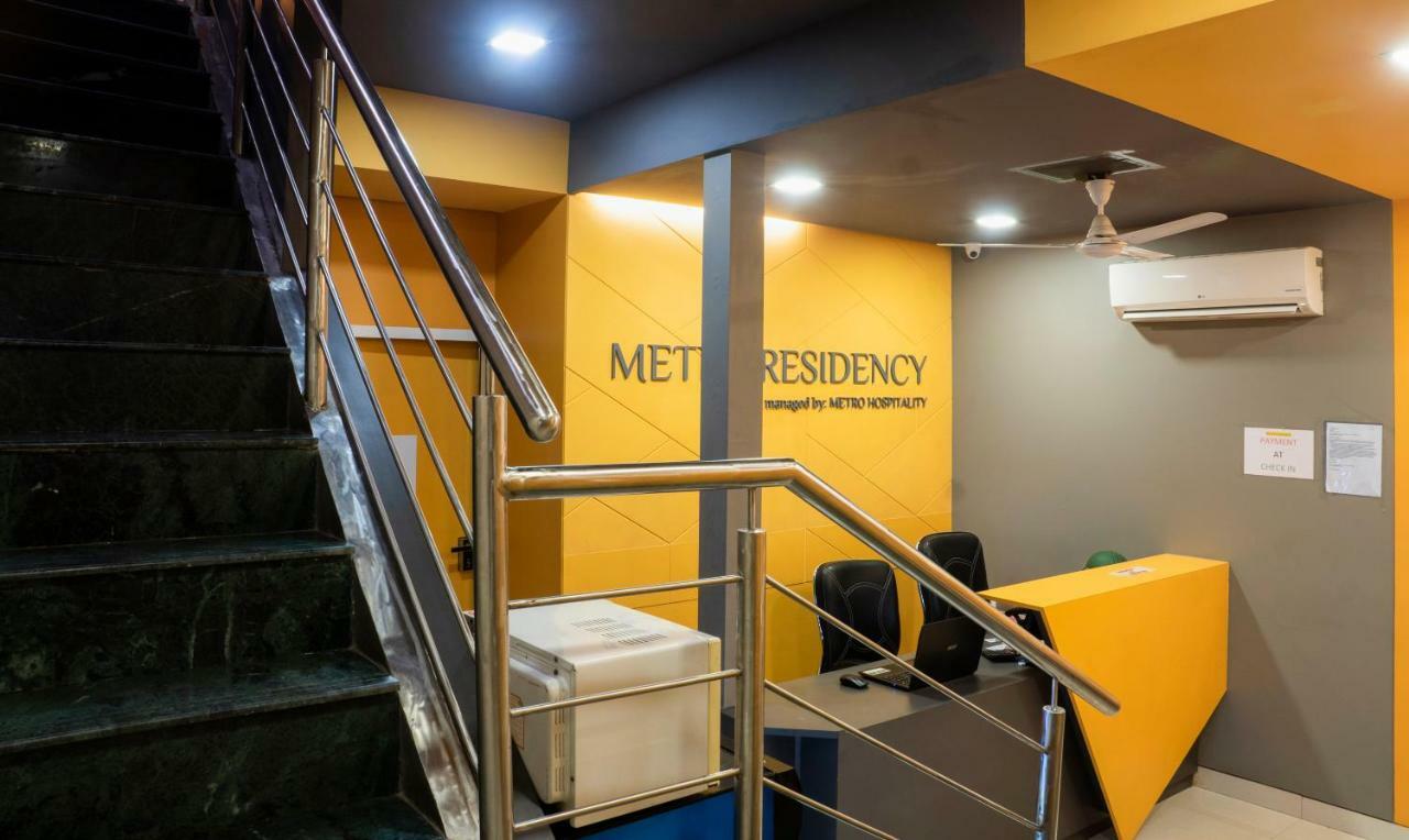Готель Oyo Flagship 13885 Metro Residency Мумбаї Екстер'єр фото